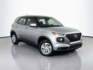 Used 2026 Hyundai Venue SE FWD video 1