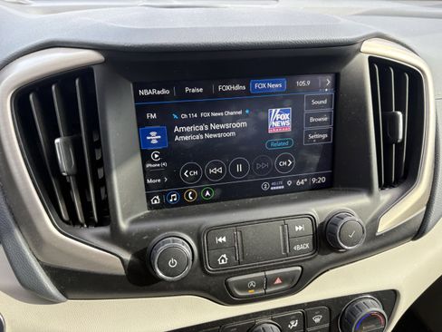 Used 2023 GMC Terrain Denali image 10