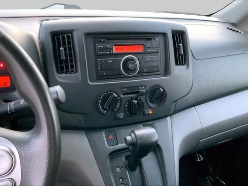Used 2015 Nissan NV200 S w/ Cruise Control Package FWD image 6