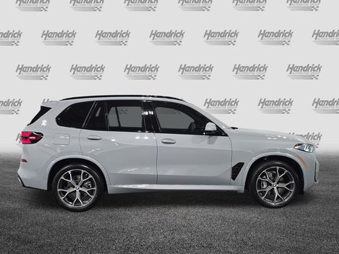 Certified 2026 BMW X5 xDrive40i w/ M Sport Package AWD/4WD image 9