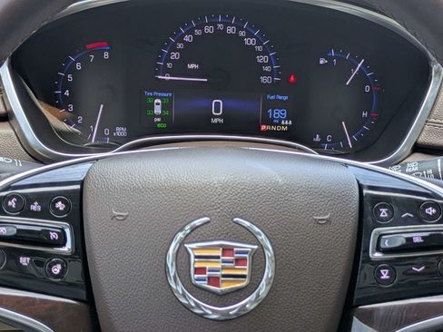 Used 2015 Cadillac SRX Luxury w/ Driver Awareness Package FWD image 31