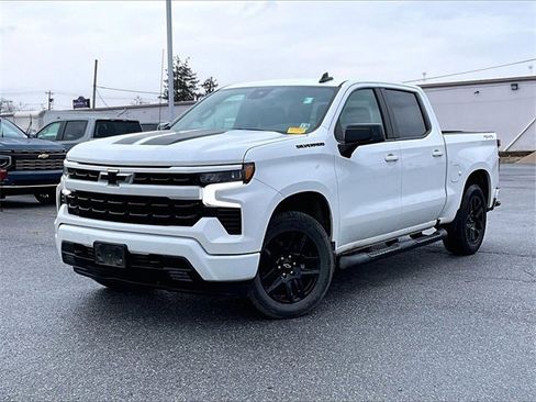 Used 2023 Chevrolet Silverado 1500 RST w/ Rally Edition image 2