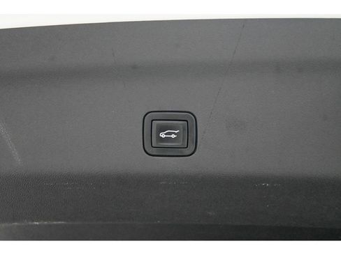 Used 2023 Cadillac Escalade Premium Luxury image 64