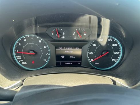 Used 2022 Chevrolet Equinox LS FWD image 14