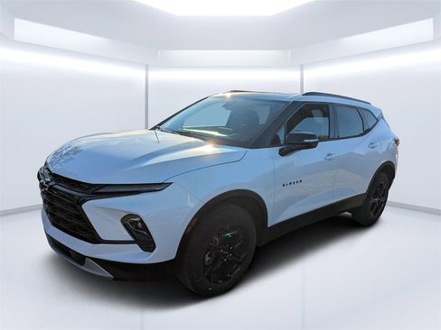 New 2026 Chevrolet Blazer LT image 7