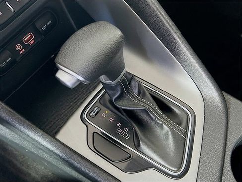 Used 2018 Kia Niro LX image 16