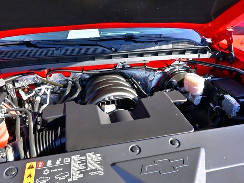 Used 2018 Chevrolet Silverado 1500 LT w/ All Star Edition image 29