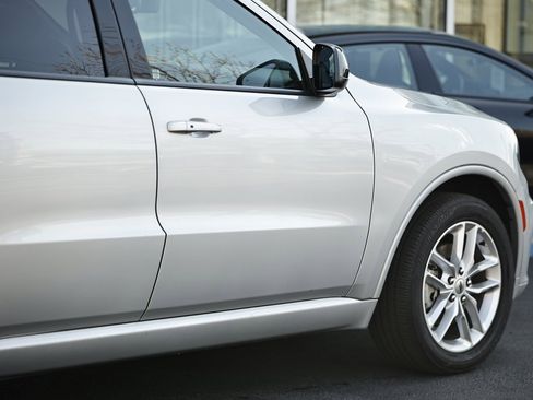 Used 2024 Dodge Durango GT image 8