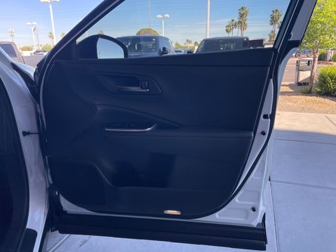 Certified 2025 Toyota Crown Signia w/ Advanced Technology Package image 16