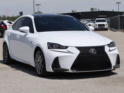Used 2018 Lexus IS 300 F Sport w/ F Sport Package AWD/4WD image 4