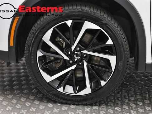 Used 2024 Mitsubishi Outlander SE AWD/4WD image 32