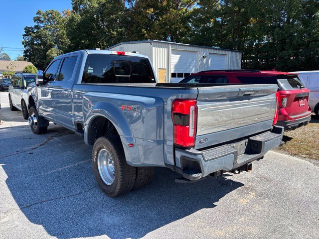 Used 2023 Ford F350 Platinum AWD/4WD image 6