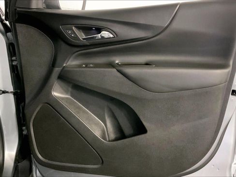 Used 2024 Chevrolet Equinox LT image 25