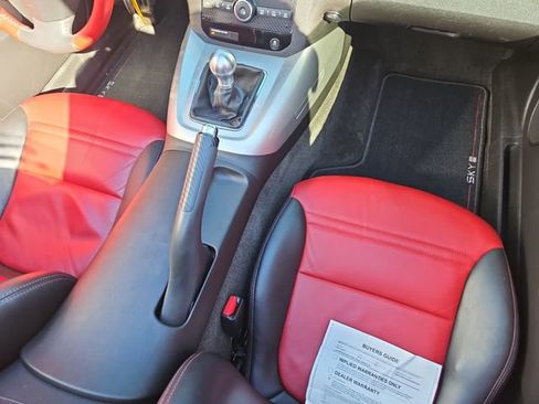 Used 2007 Saturn Sky Red Line image 18
