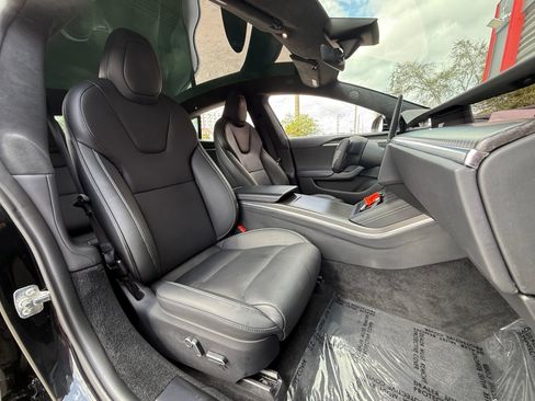 Used 2022 Tesla Model S Plaid image 14