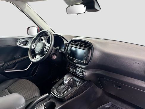 Used 2022 Kia Soul LX w/ Technology Package FWD image 27