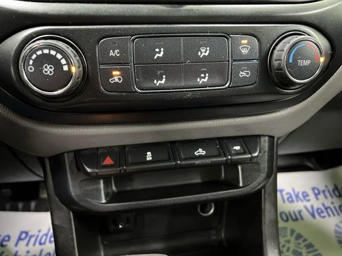 Used 2019 Chevrolet Colorado W/T w/ WT Convenience Package AWD/4WD image 22