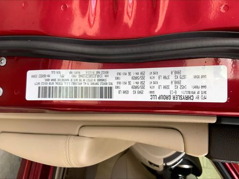 Used 2014 Jeep Grand Cherokee Overland RWD image 31