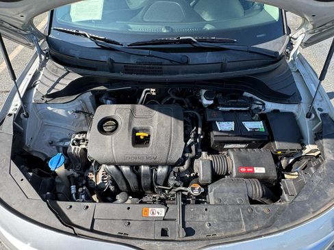 Used 2020 Kia Soul LX FWD image 11