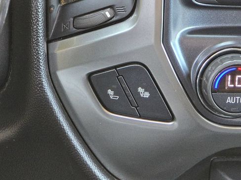 Used 2018 Chevrolet Silverado 1500 LT w/ All Star Edition RWD image 36