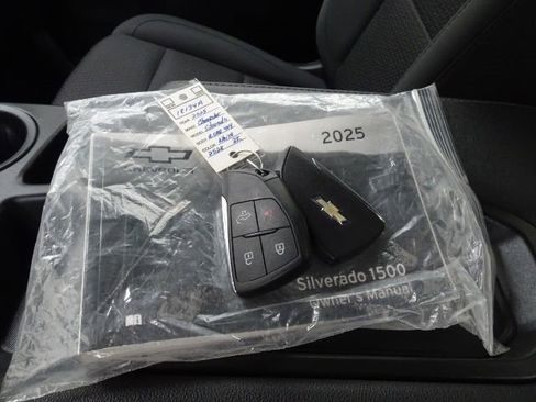 Used 2025 Chevrolet Silverado 1500 W/T w/ WT Value Package image 35