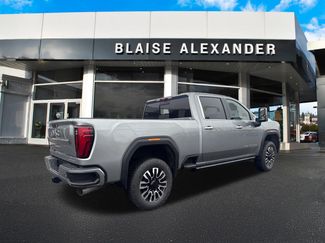 New 2026 GMC Sierra 2500 Denali Ultimate AWD/4WD video 3