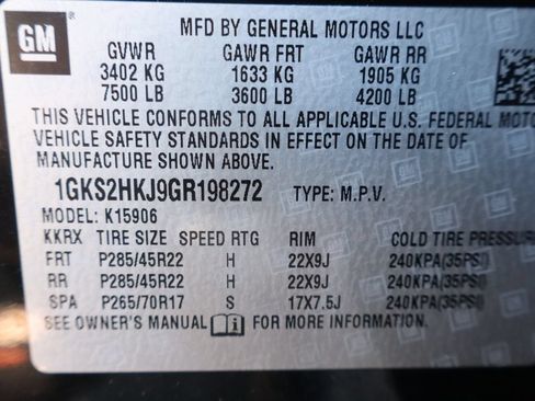 Used 2016 GMC Yukon XL Denali w/ Open Road Package AWD/4WD image 48
