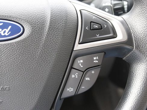 Used 2019 Ford Fusion SE image 26