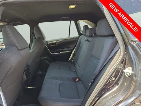 Used 2024 Toyota RAV4 SE AWD/4WD image 17