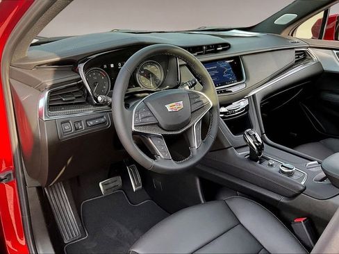 New 2026 Cadillac XT5 Sportv w/ LPO, Red Accent Package image 6