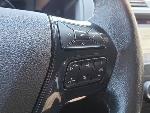 Used 2019 Ford Explorer XLT w/ Equipment Group 202A AWD/4WD image 21