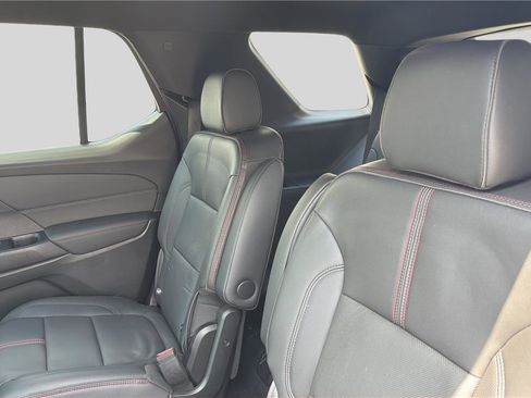 Used 2023 Chevrolet Traverse RS w/ LPO, Floor Liner Package AWD/4WD image 18