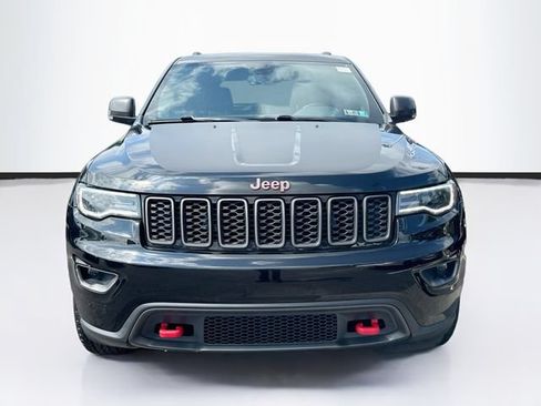 Used 2020 Jeep Grand Cherokee Trailhawk w/ Trailhawk Luxury Group AWD/4WD image 2
