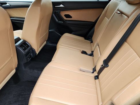 Certified 2024 Volkswagen Tiguan SE R-Line image 12