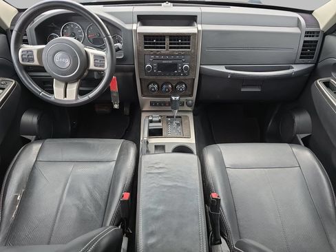 Used 2012 Jeep Liberty Limited Jet AWD/4WD image 11