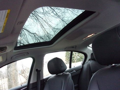 Used 2016 BMW 535i xDrive Sedan image 17