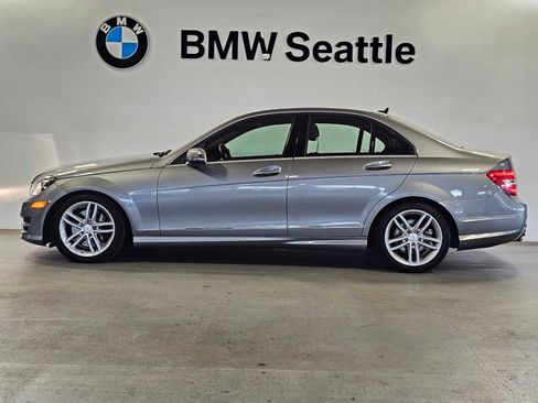 Used 2013 Mercedes-Benz C 300 Sport image 3
