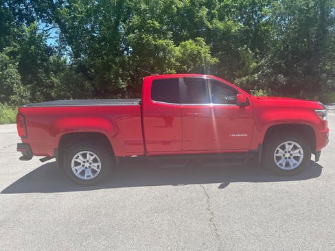 Used 2015 Chevrolet Colorado LT w/ LT Convenience Package AWD/4WD image 4