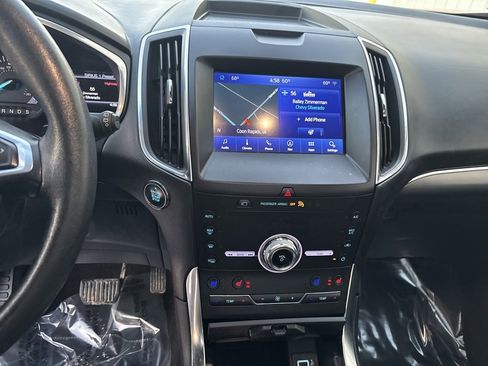 Used 2020 Ford Edge Titanium w/ Equipment Group 301A image 19