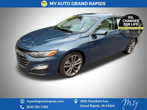 Used 2024 Chevrolet Malibu LT FWD image 3