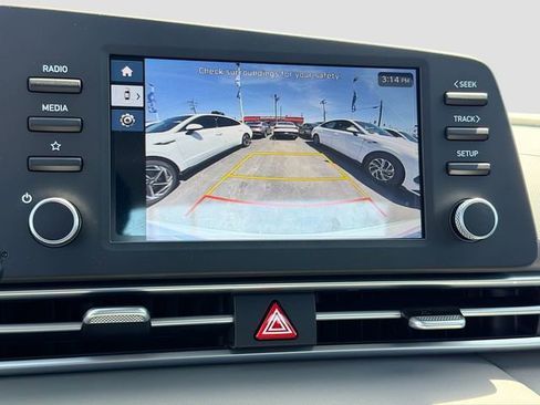 New 2026 Hyundai Elantra SE FWD image 13