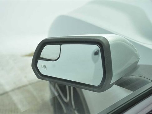 Used 2022 Ford Mustang Premium image 17