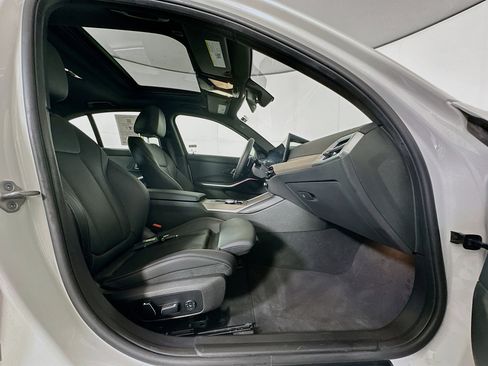 Used 2025 BMW 330i Sedan RWD image 32