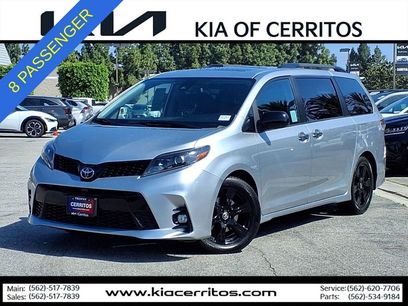 Used 2020 Toyota Sienna SE w/ SE Preferred Package