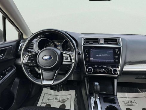 Used 2018 Subaru Outback 2.5i Premium image 16