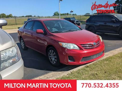 Used 2013 Toyota Corolla LE image 1