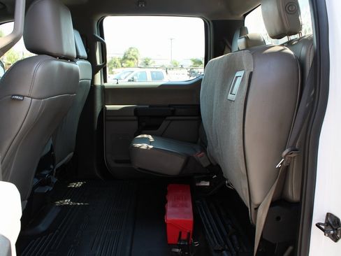 Used 2018 Ford F450 XL w/ Trailer Tow Package image 34