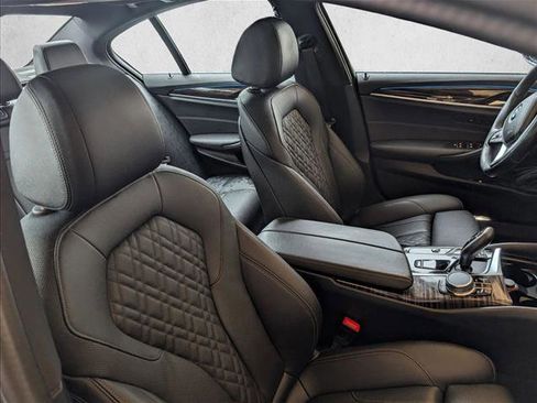 Certified 2023 BMW 530e xDrive w/ Convenience Package image 20