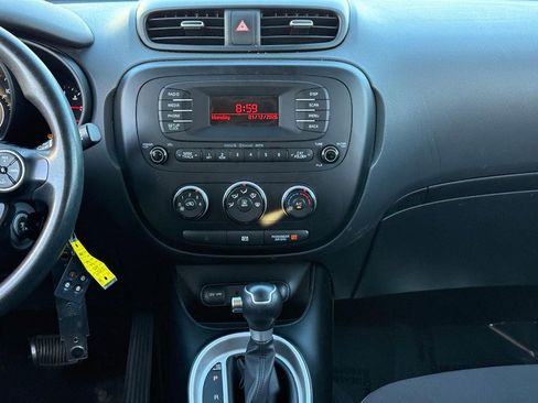 Used 2015 Kia Soul image 16