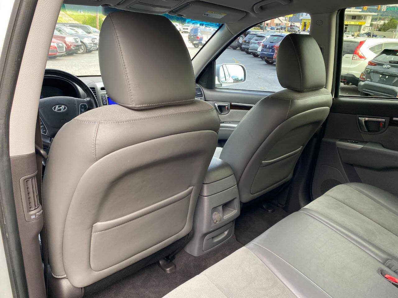 Used 2012 Hyundai Santa Fe SE AWD/4WD image 22